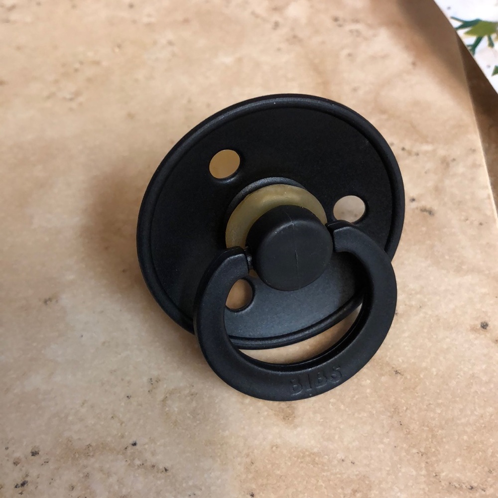 ♦️SOLD♦️Black bibs pacifier